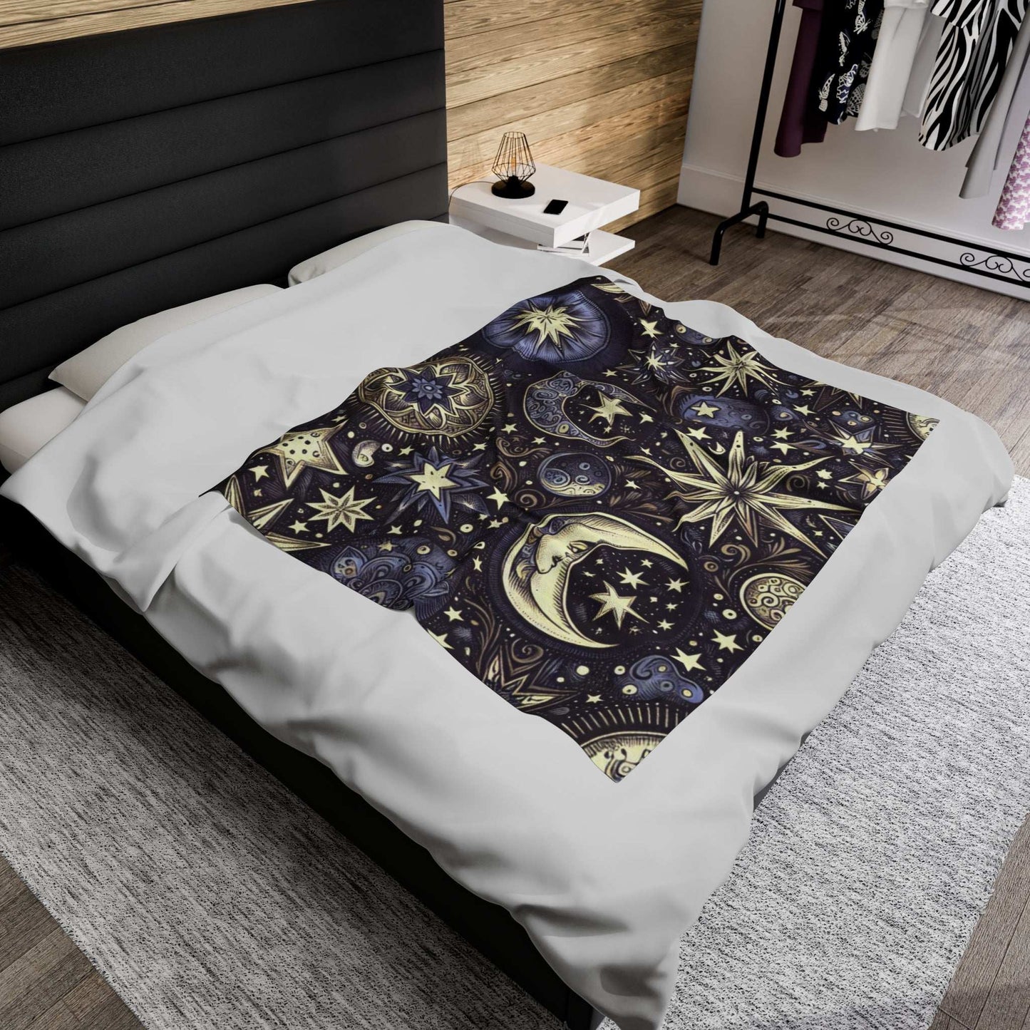 Celestial Dreams Velveteen Plush Blanket - Cozy Starry Night Throw for Stargazers