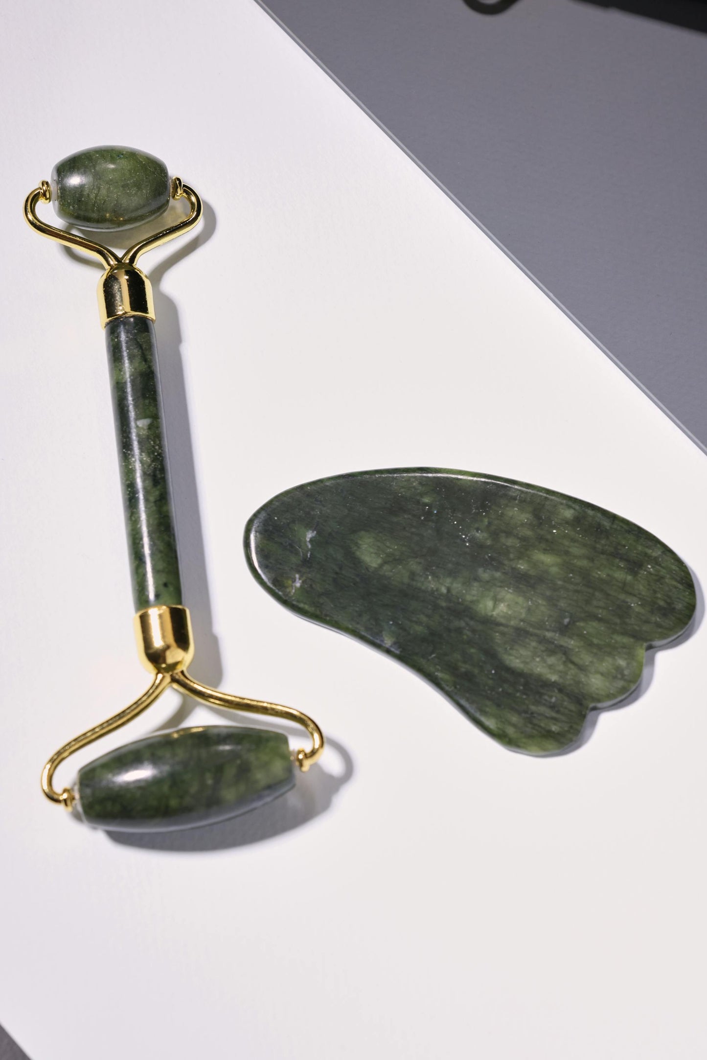 Jade Face Roller